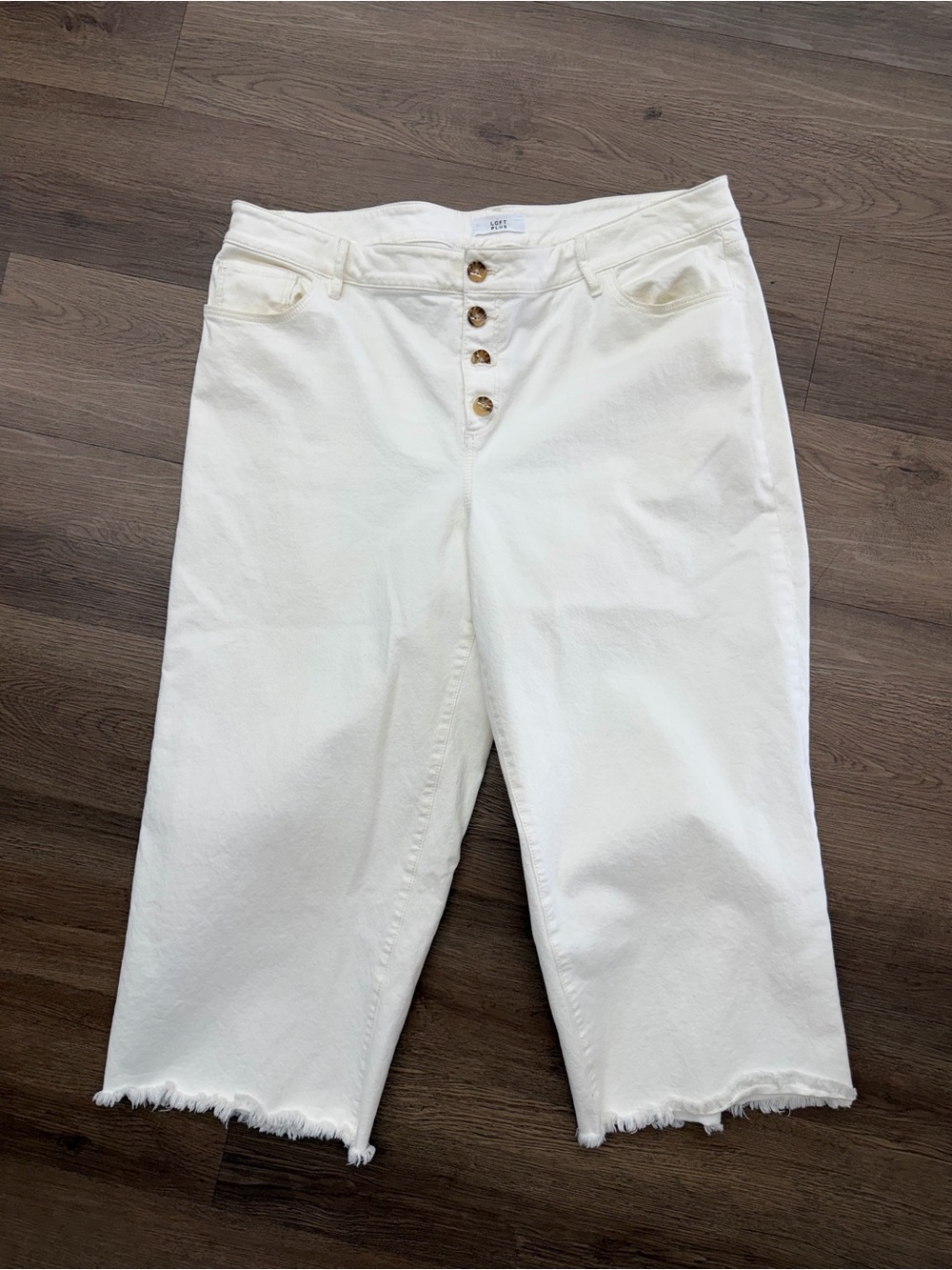 LOFT White Cropped Button-Fly Frayed-Hem Jeans Sz 18